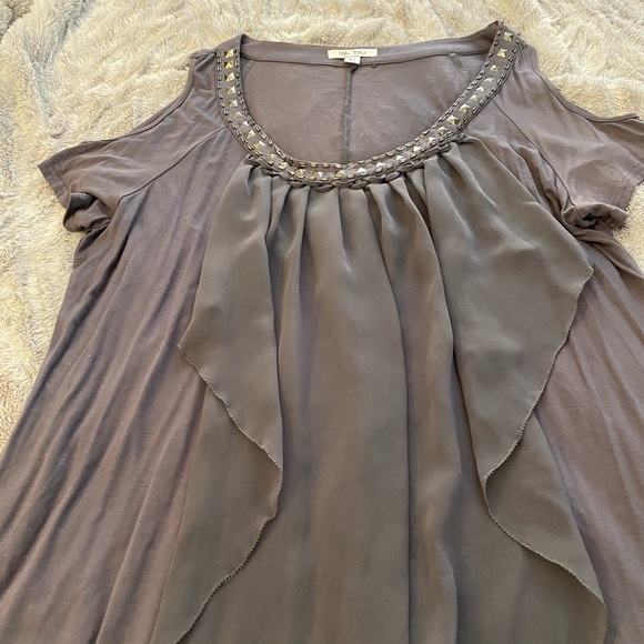 Top - Picture 2 of 2